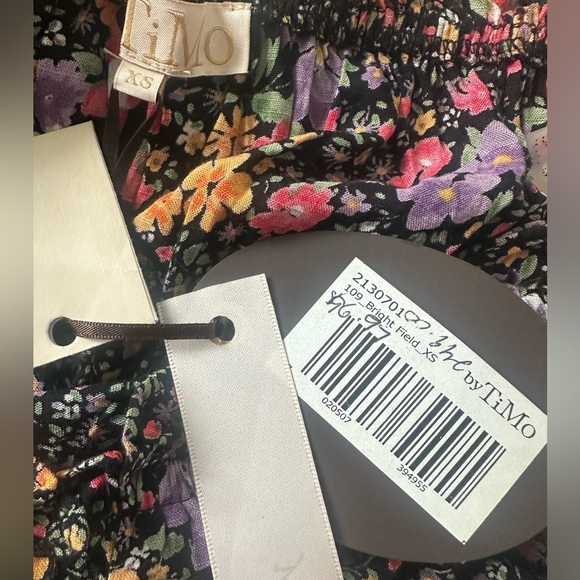 by TiMo Floral Smocked Off The Shoulder Blouse - Picture 6 of 7